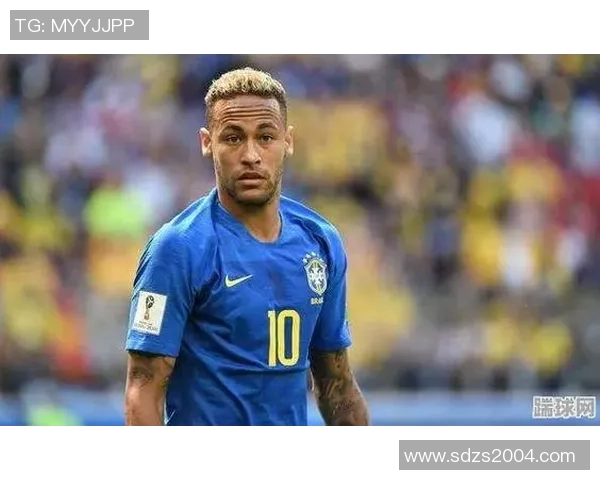 近期足球球星表现亮眼 各大联赛明星引发关注与热议